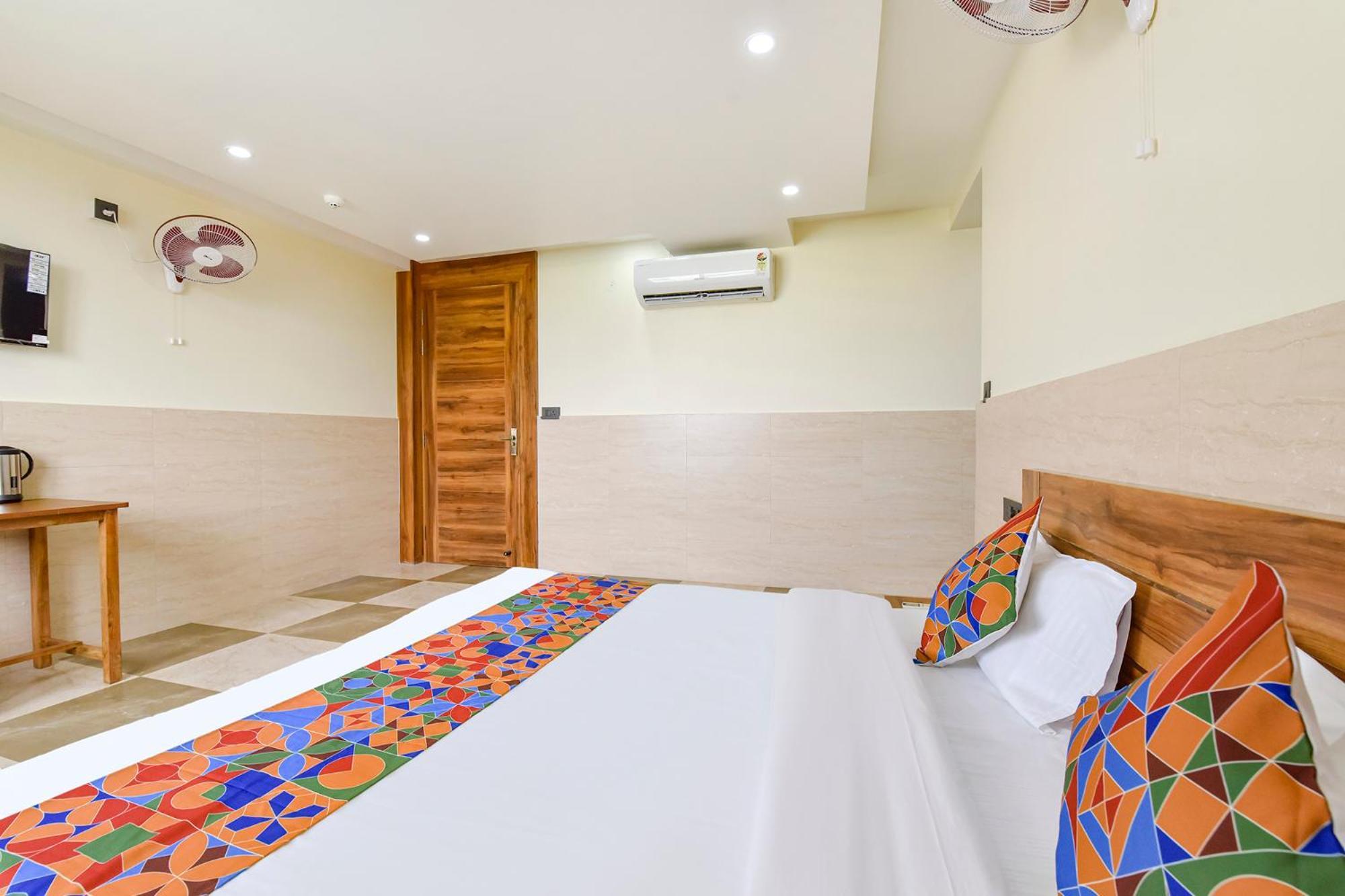 Fabhotel Elite Clement Town Exterior photo